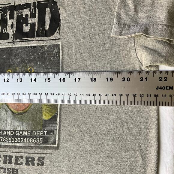 Lifestyle Classics Men’s Short Sleeve T-shirt size L, Gray, Wanted Fish Catchers - Picture 4 of 9